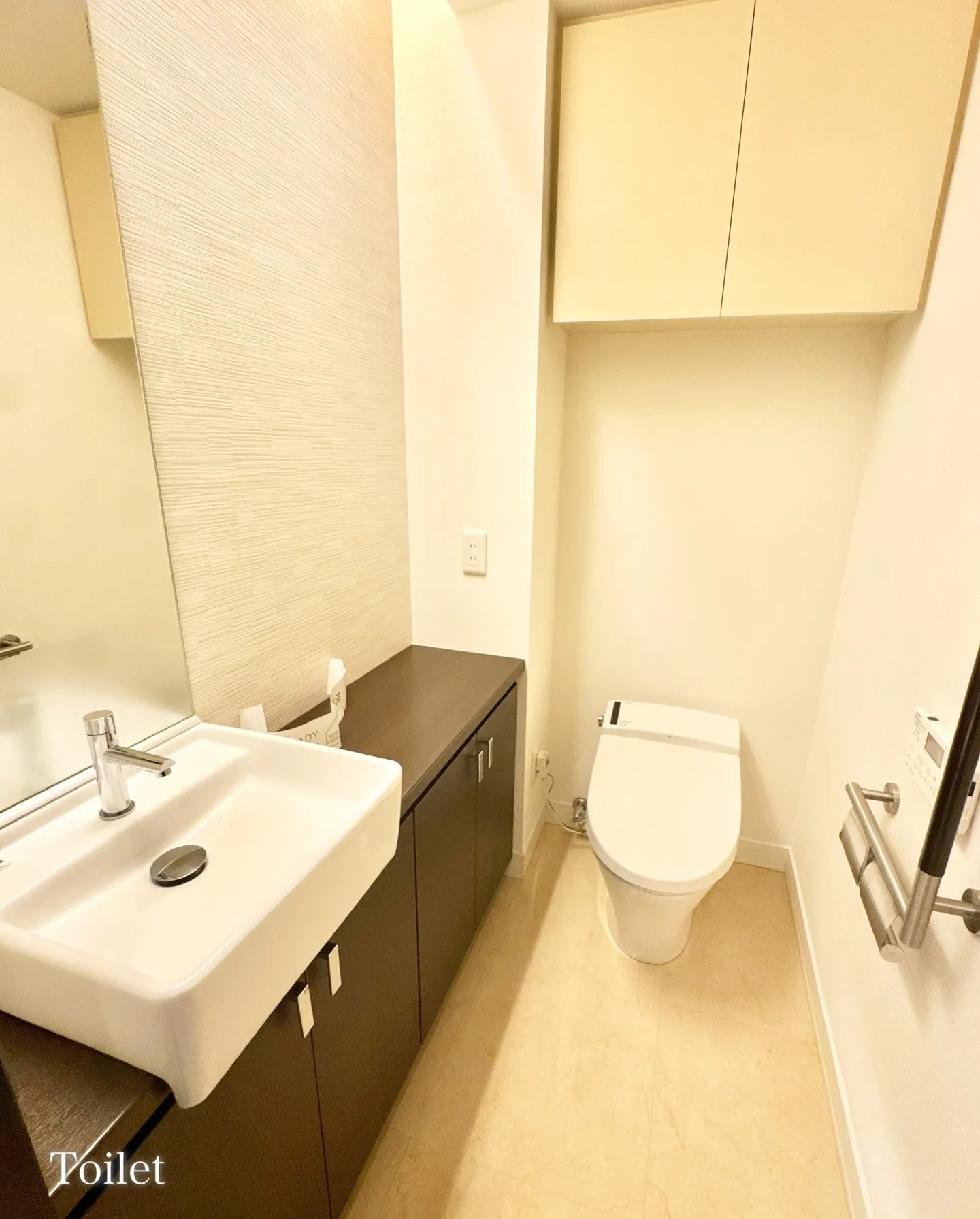 小田原線「代々木上原駅」徒歩6分、京王線「幡ヶ谷駅」徒歩12...