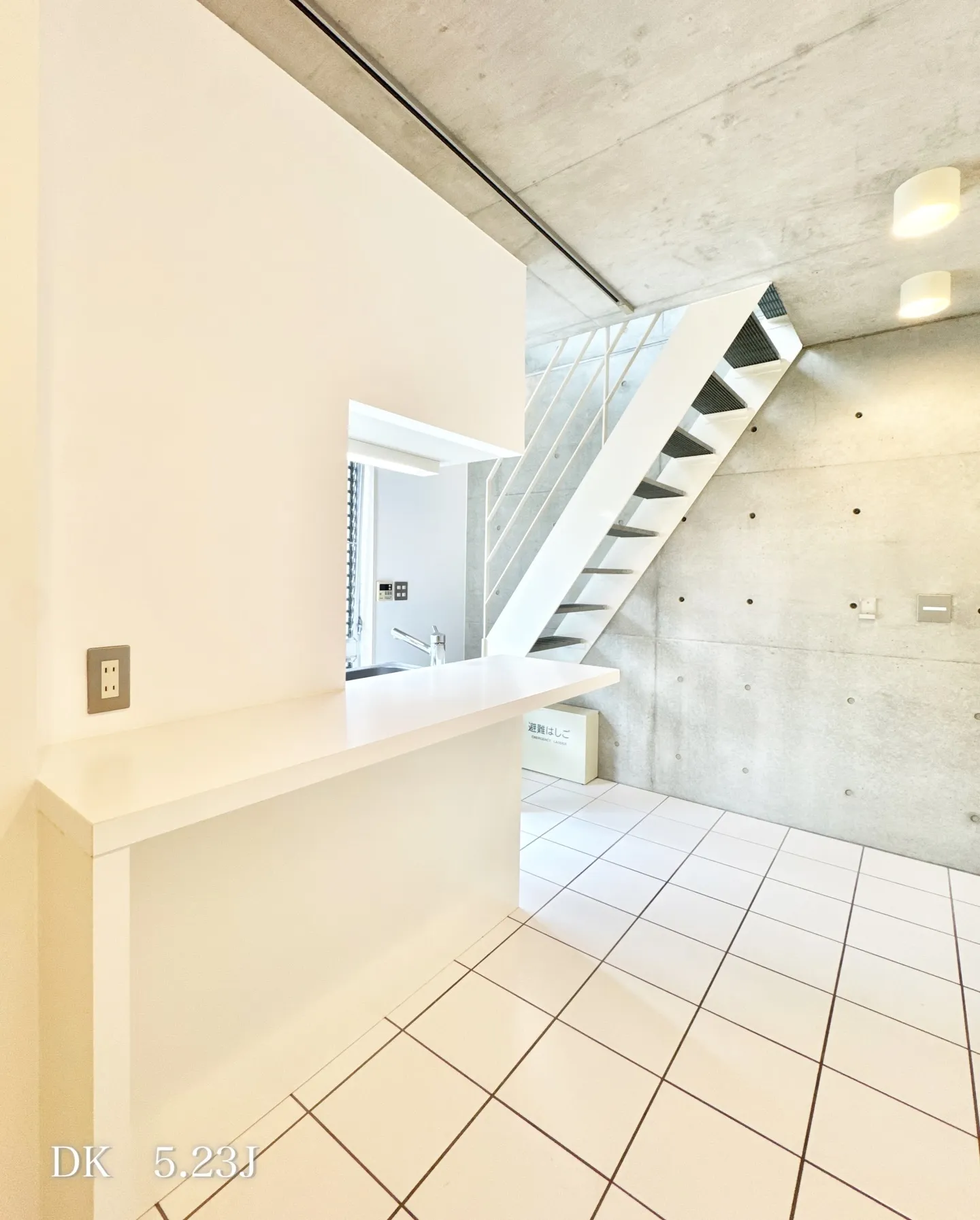 池尻3丁目に佇む、オシャレな外観が目をひく、デザイナーズ物件...