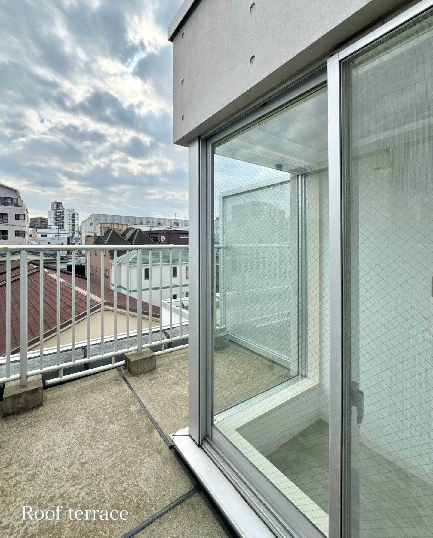 池尻3丁目に佇む、オシャレな外観が目をひく、デザイナーズ物件...