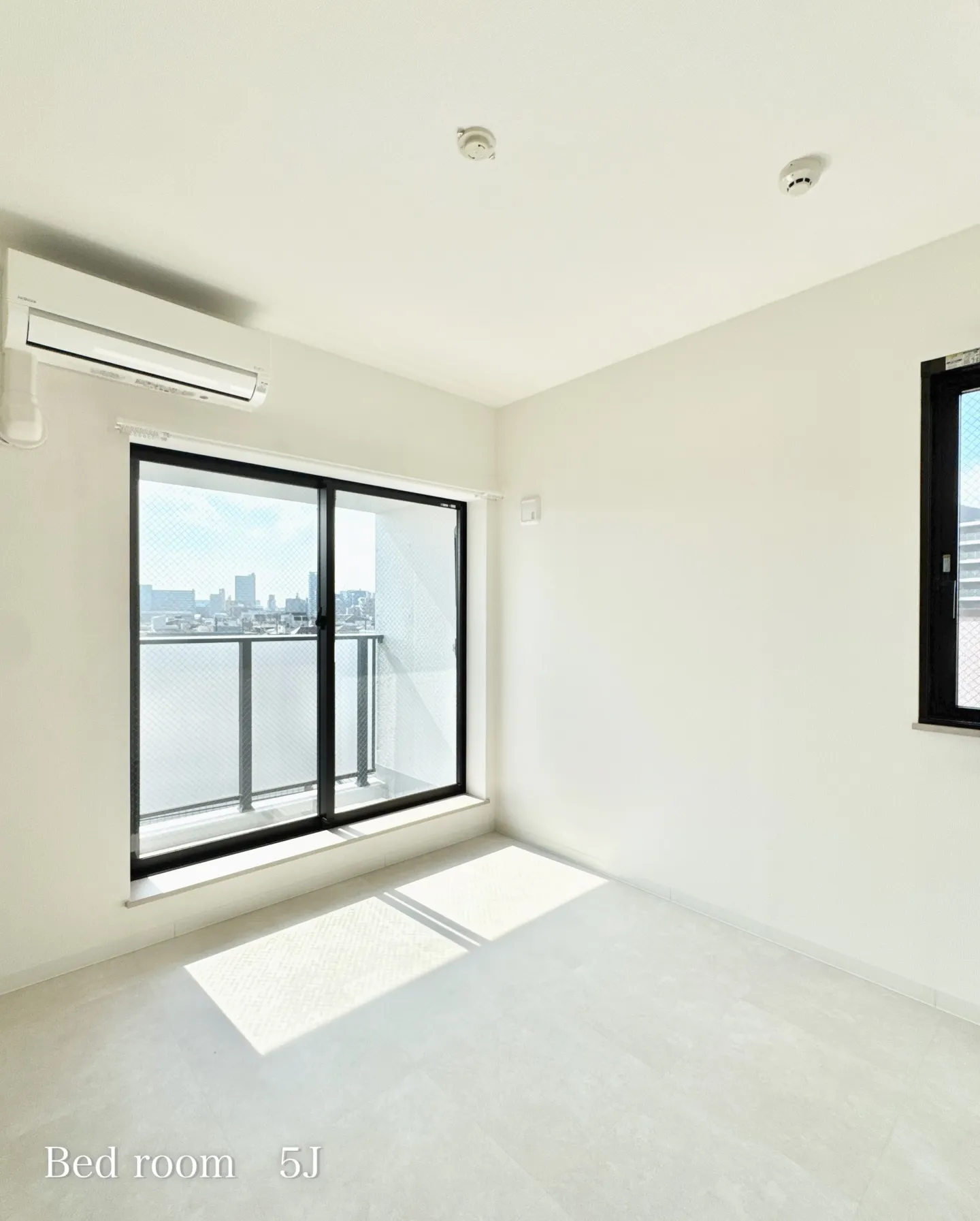 東京スカイツリーおよび浅草寺から車で 10 分圏内です。