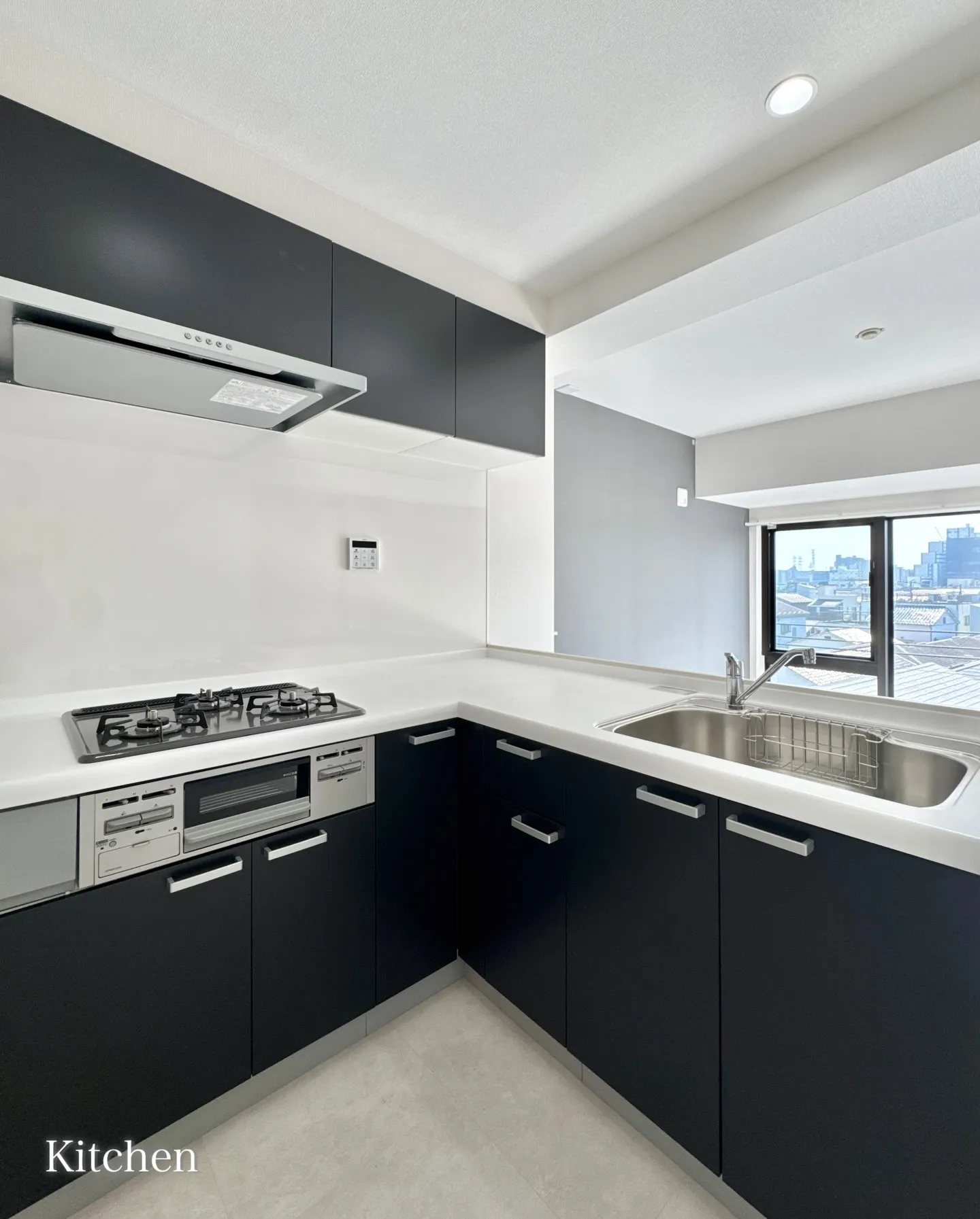 東京スカイツリーおよび浅草寺から車で 10 分圏内です。