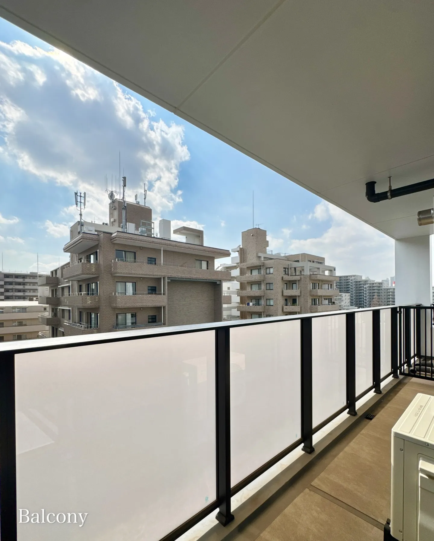 本物件からは緑溢れる「猿江恩賜公園」が至近距離にあり、四季折...