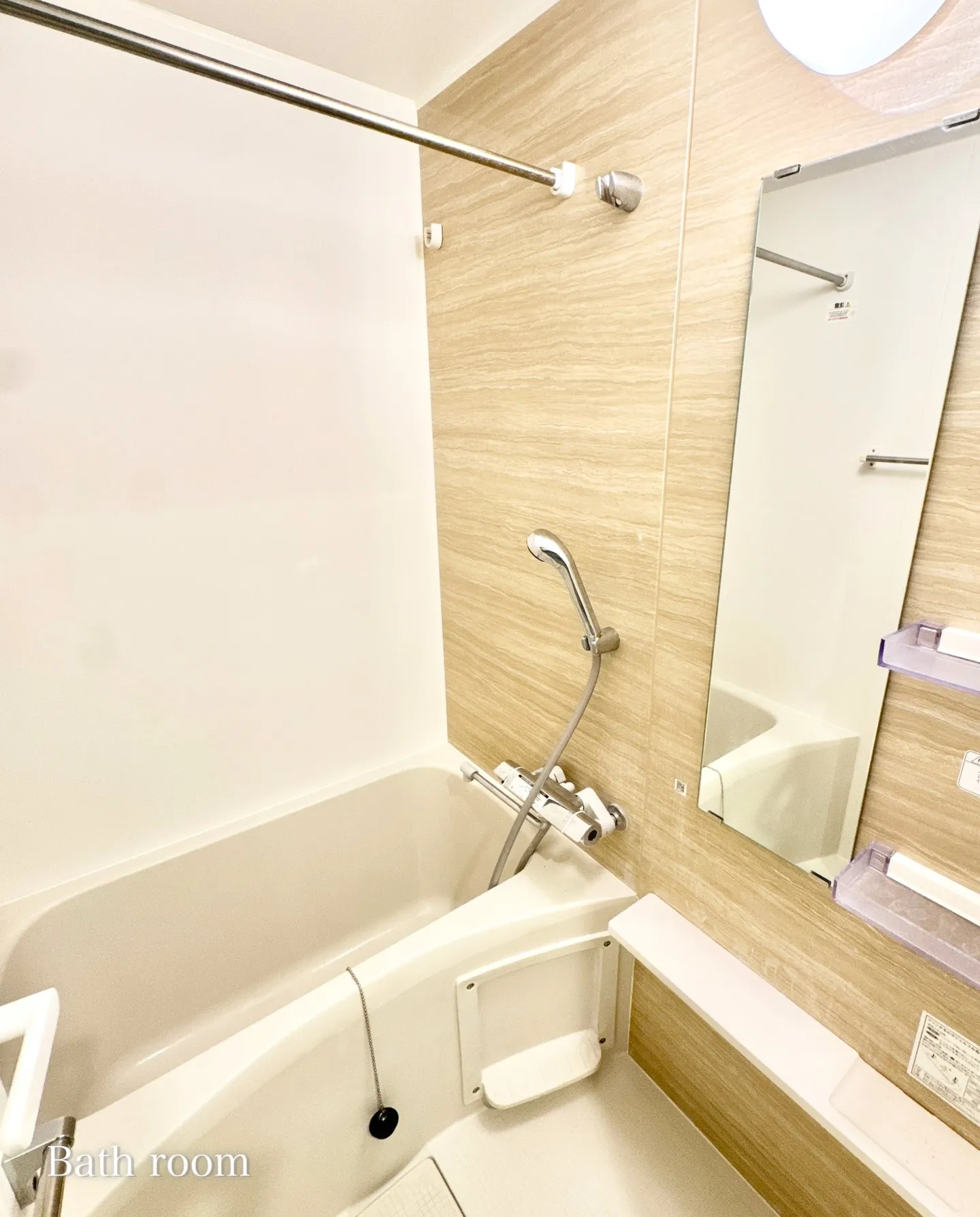 最寄り駅は都営新宿線「菊川駅」徒歩4分。