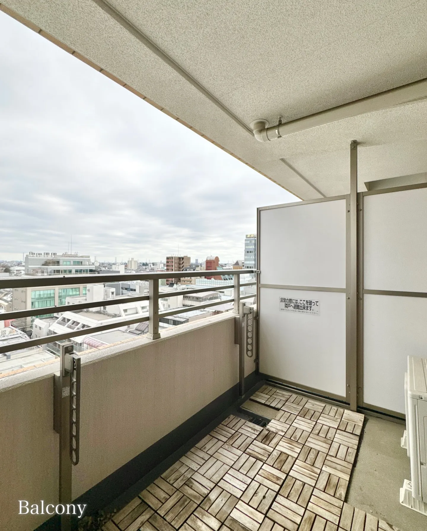 中央本線吉祥寺駅から徒歩約3分の距離に位置するマンションです...