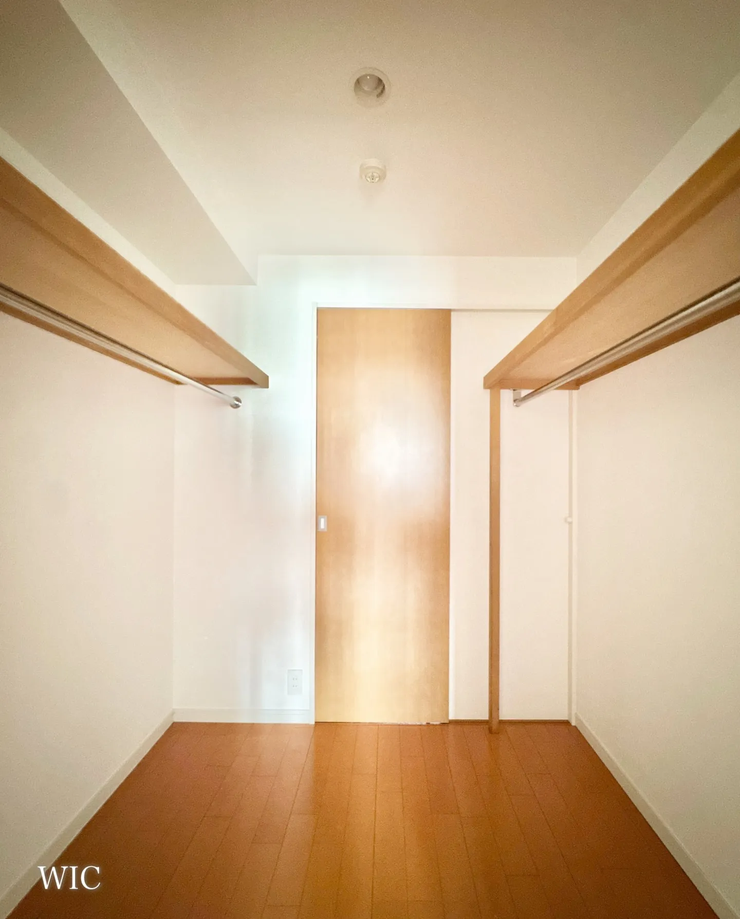 中央本線吉祥寺駅から徒歩約3分の距離に位置するマンションです...