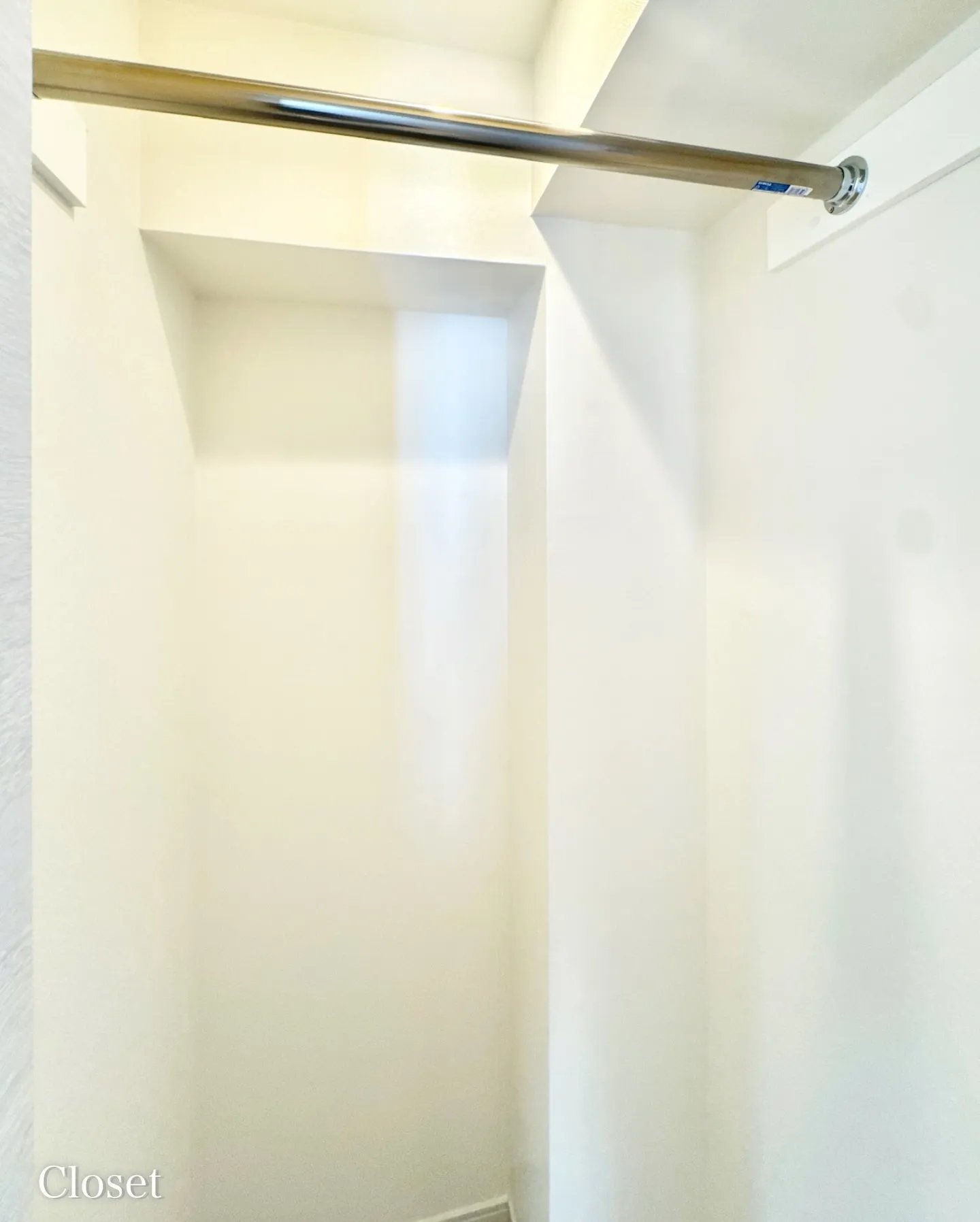 東日本橋エリアに建つ高級賃貸マンション。