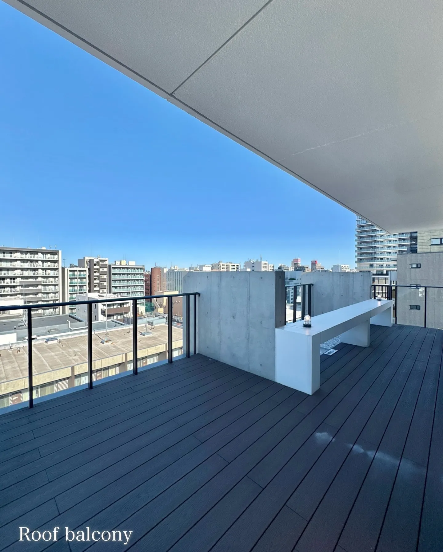 JR中央・総武線「浅草橋駅」徒歩4分に位置する「シーズンフラ...