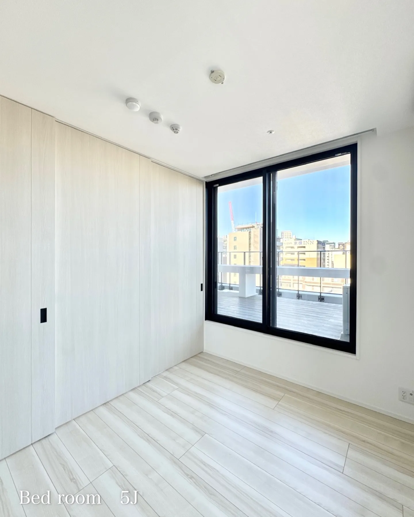 JR中央・総武線「浅草橋駅」徒歩4分に位置する「シーズンフラ...