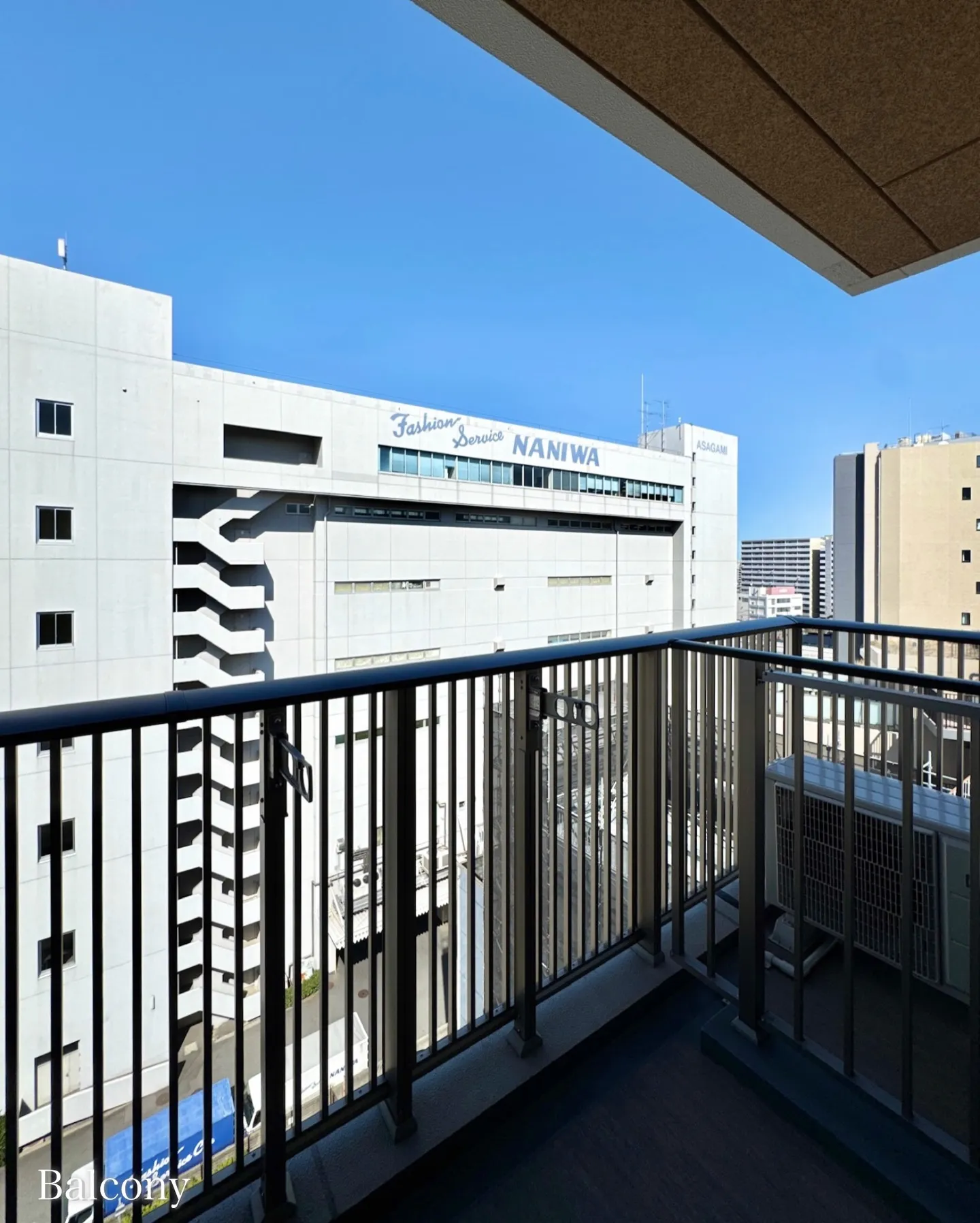 リモートワークの標準化やオフィスの分散化、ワーケーションの採...