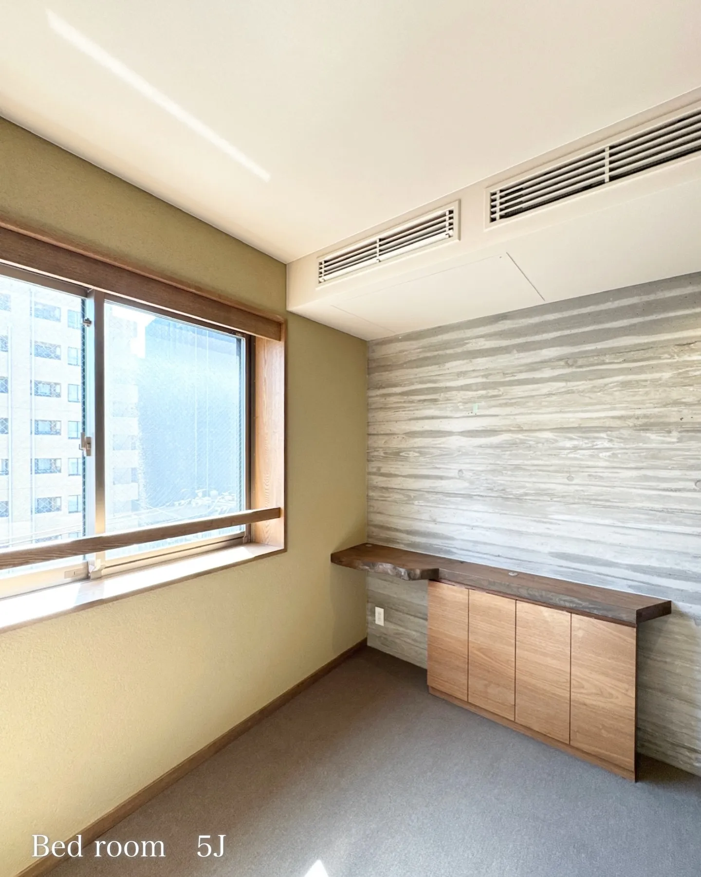 新宿区北山伏町に建つ、高級賃貸マンションです。