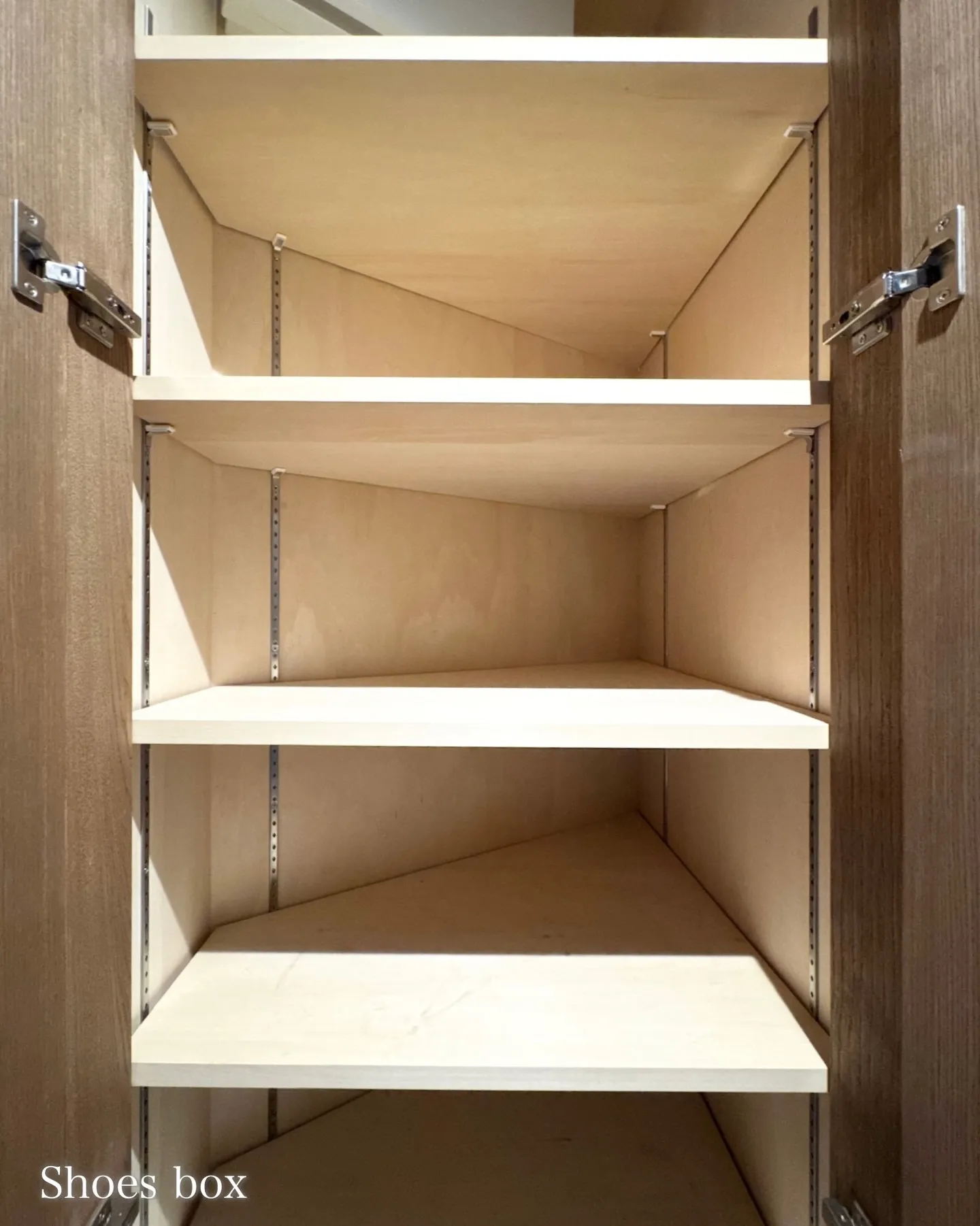 新宿区北山伏町に建つ、高級賃貸マンションです。