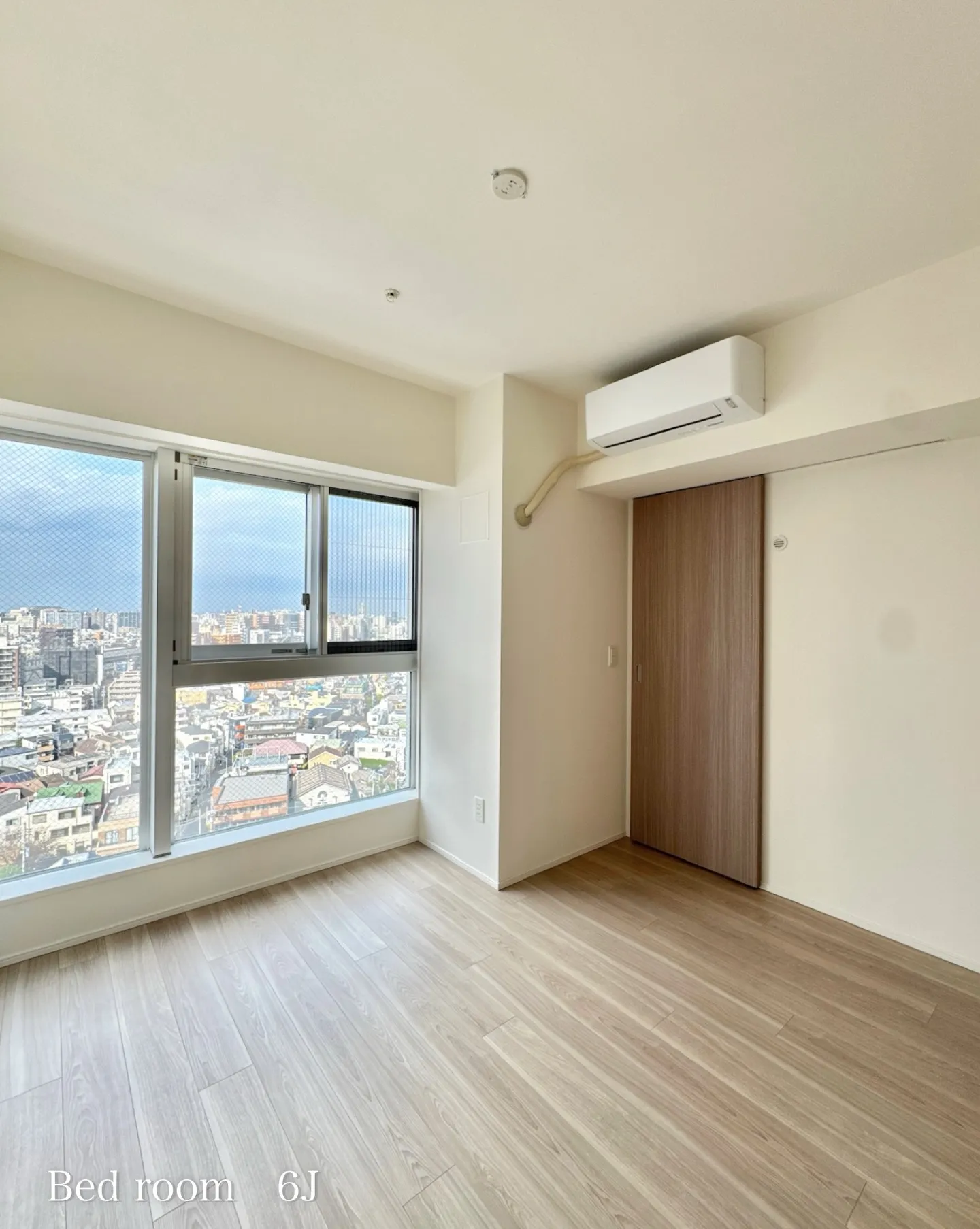 東京メトロ有楽町線要町駅から徒歩3分の距離にあり、駅からきわ...