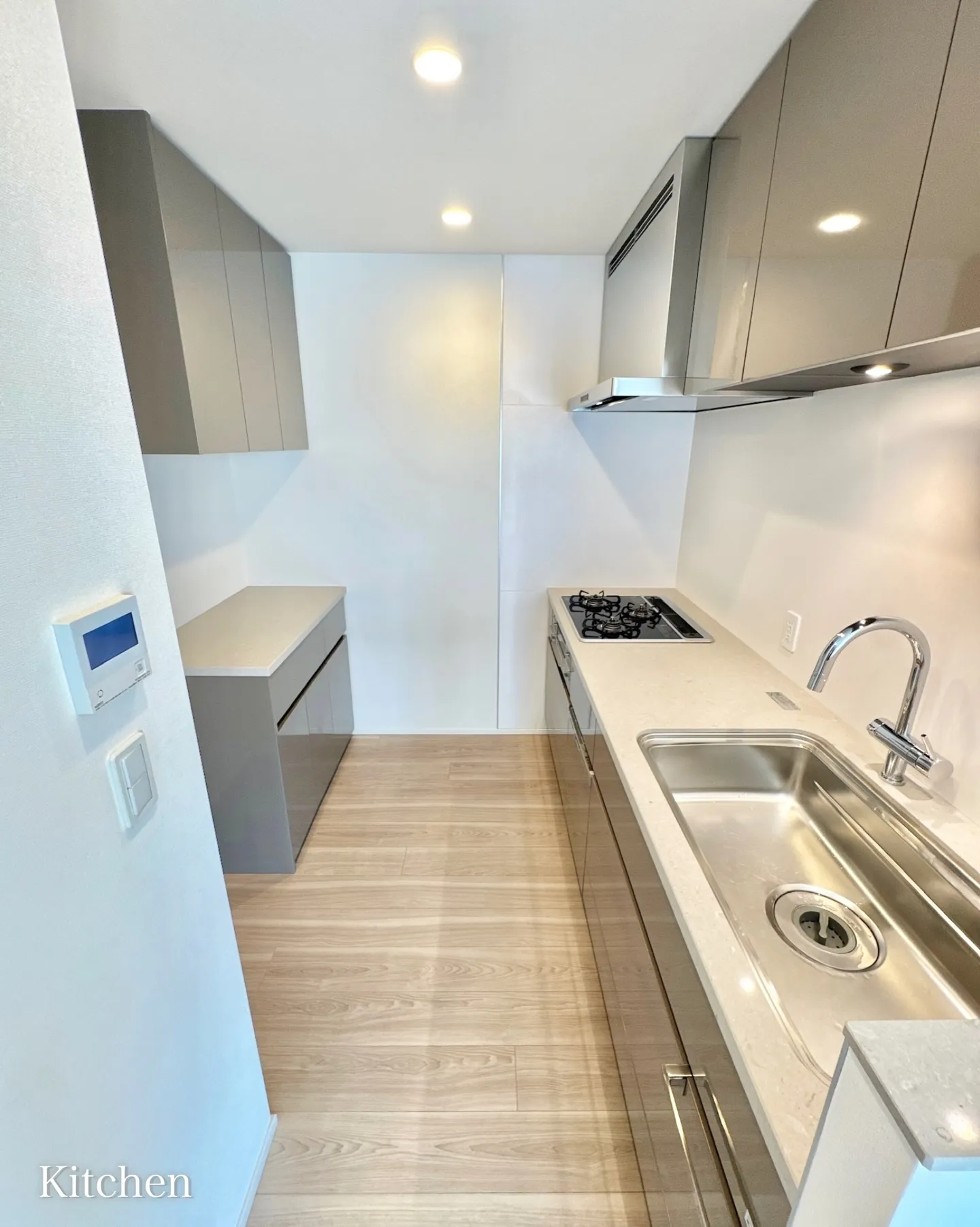 東京メトロ有楽町線要町駅から徒歩3分の距離にあり、駅からきわ...