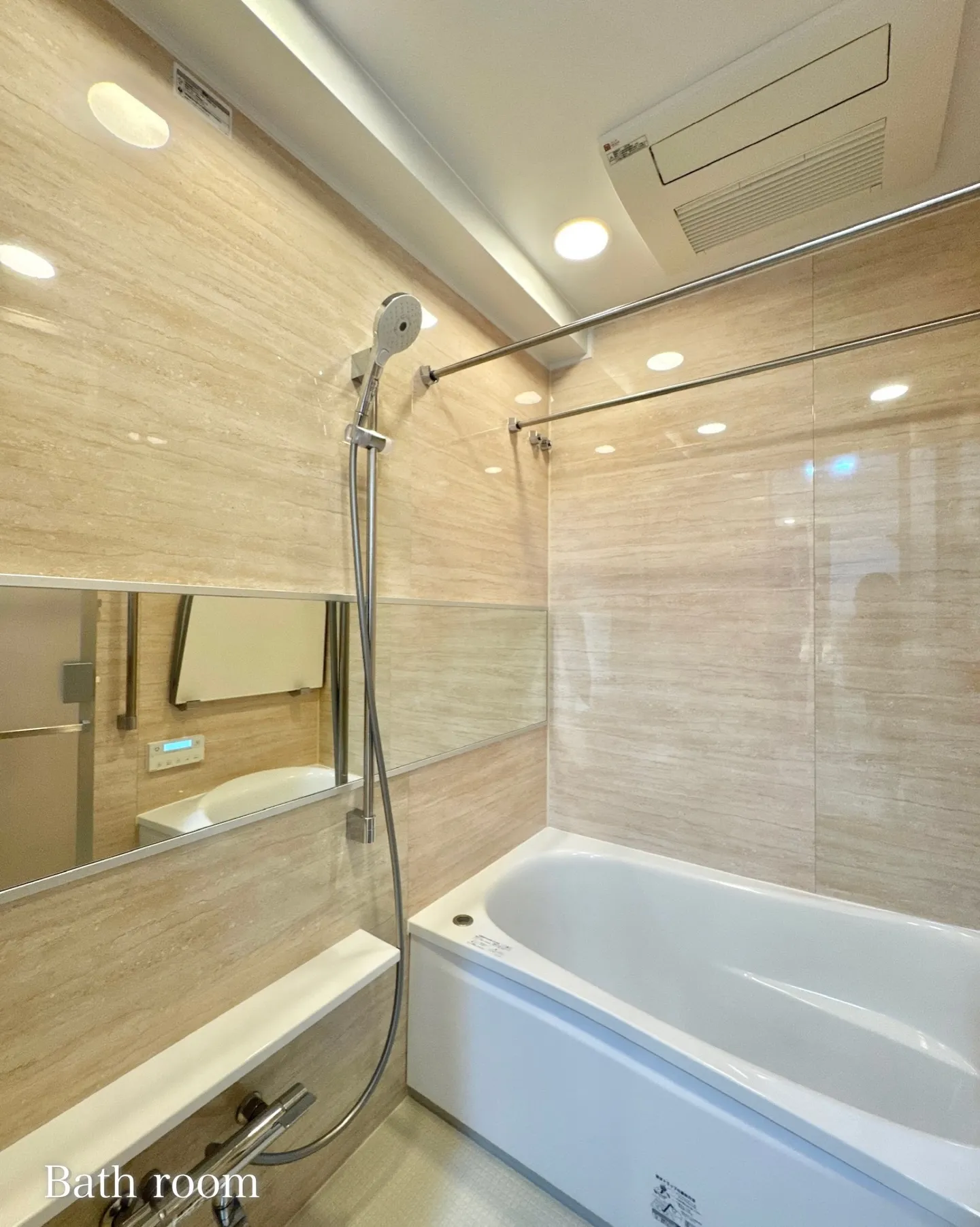 東京メトロ有楽町線要町駅から徒歩3分の距離にあり、駅からきわ...