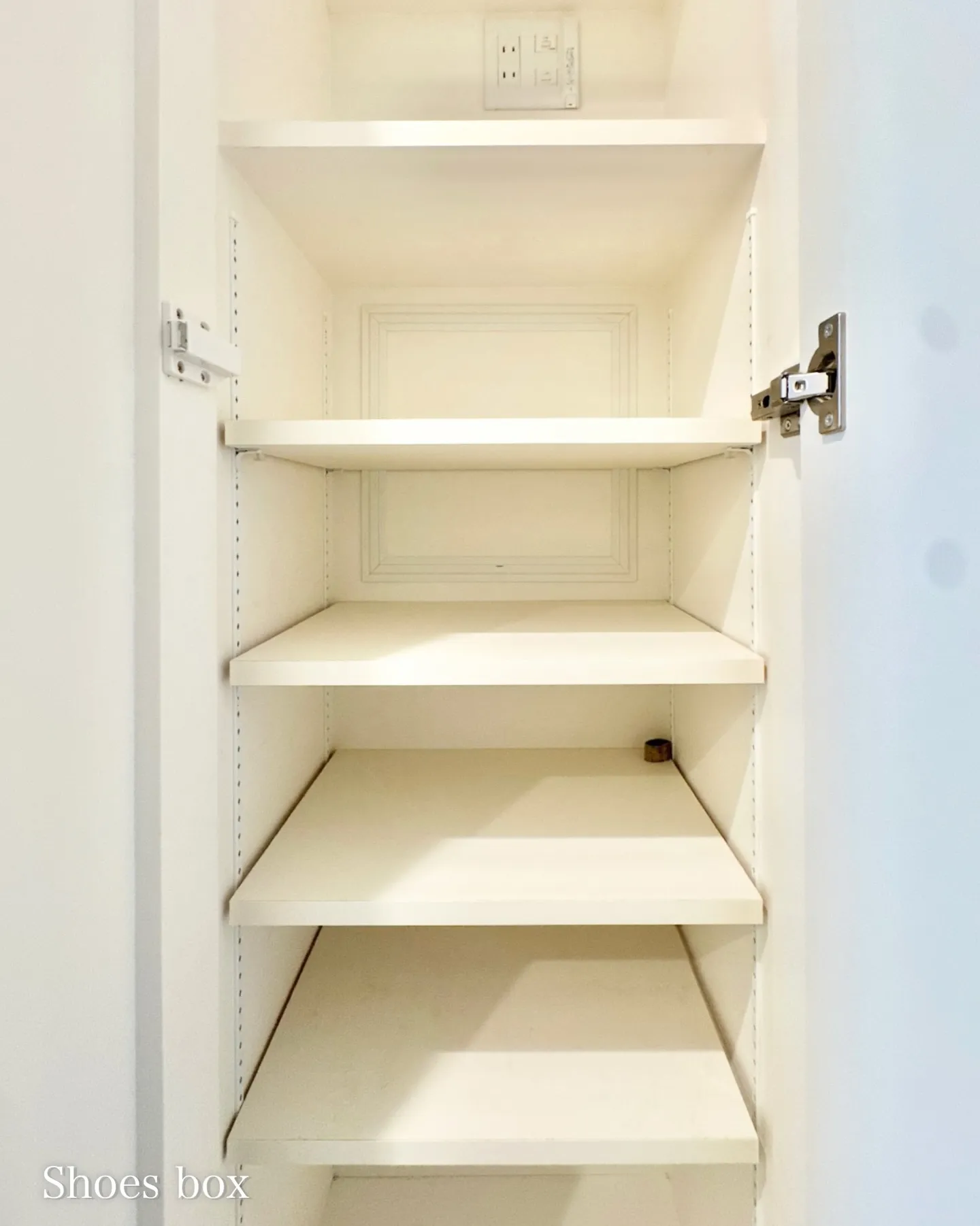 港区芝に建つ賃貸マンション。