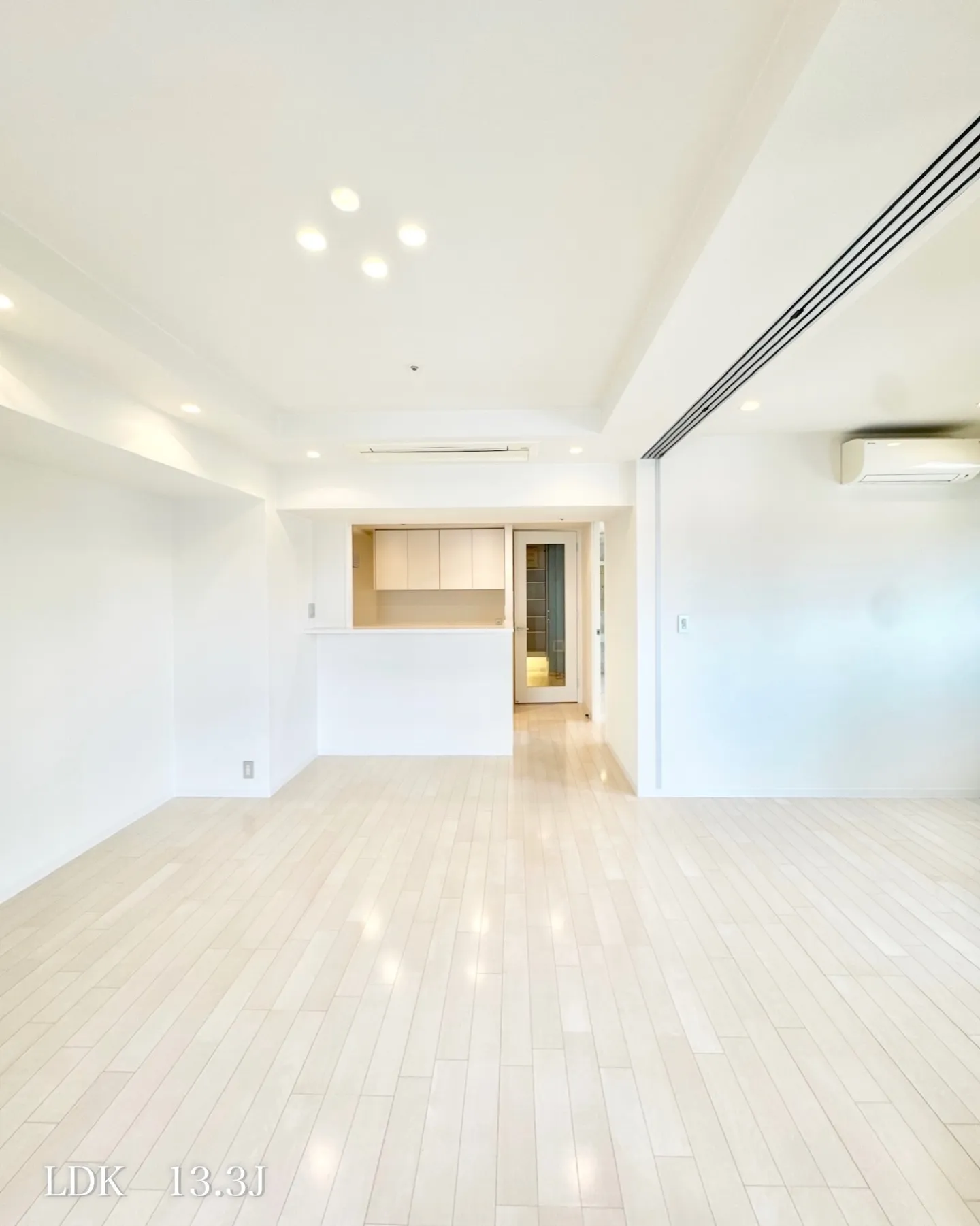 周辺には目黒銀座商店街が年齢問わず人気のお店がいくつも立ち並...