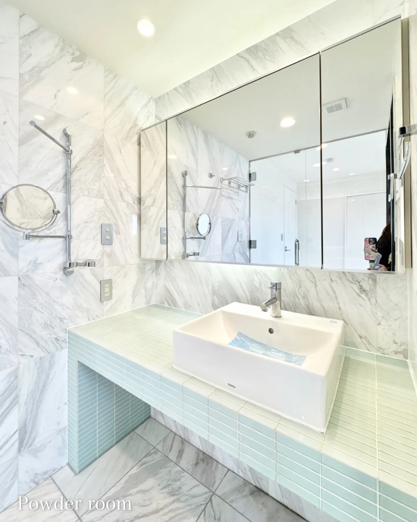 周辺には目黒銀座商店街が年齢問わず人気のお店がいくつも立ち並...