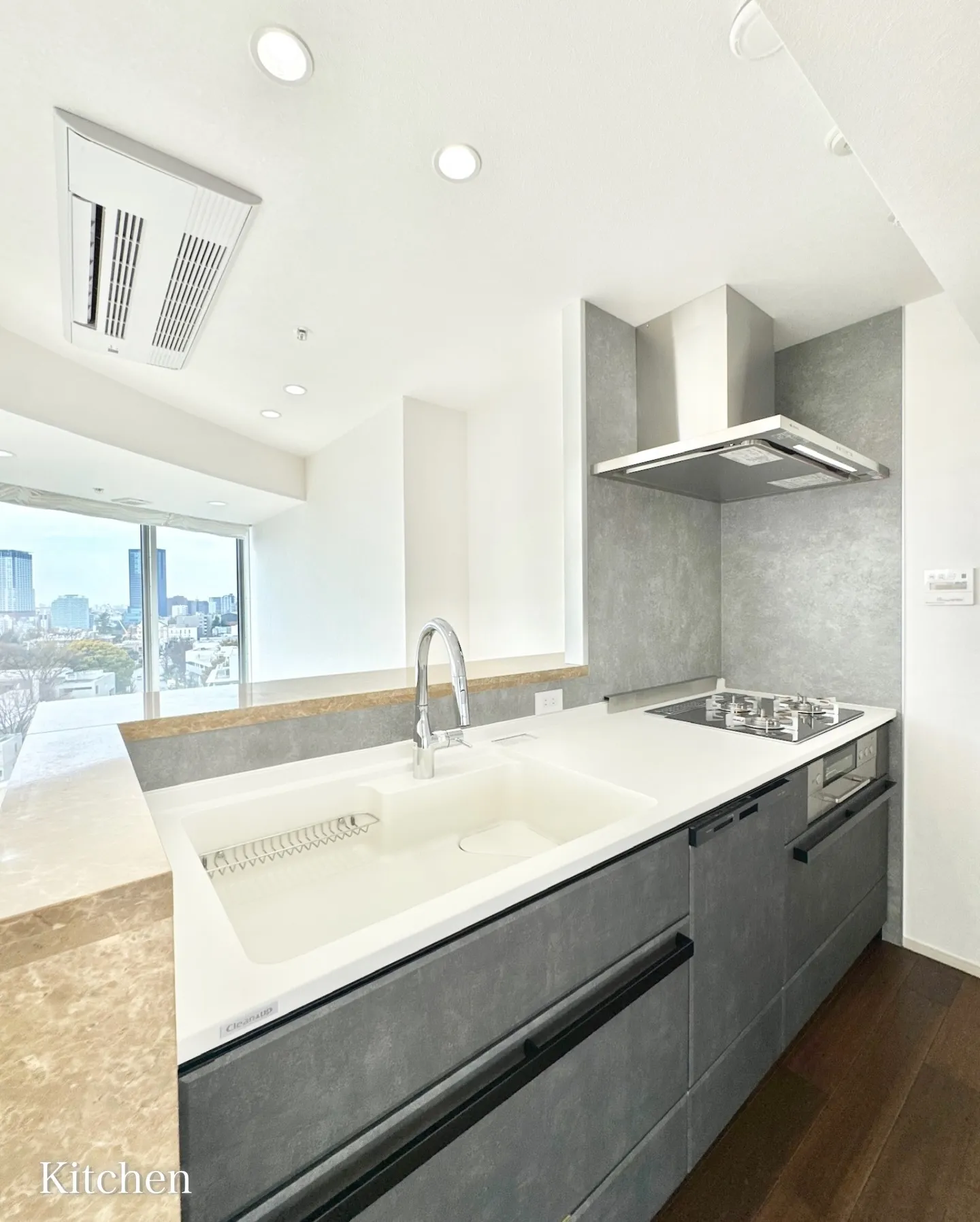 東急東横線「代官山駅」徒歩1分、JR山手線「恵比寿駅」徒歩7...