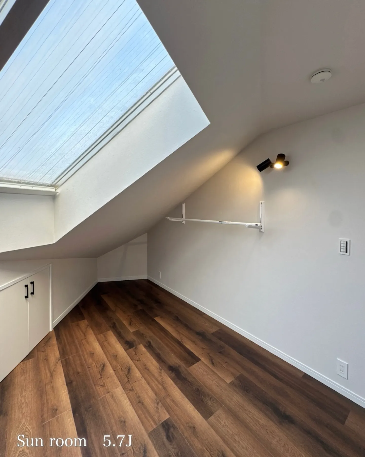 渋谷駅徒歩8分、明治通り沿いのヴィンテージマンションです。