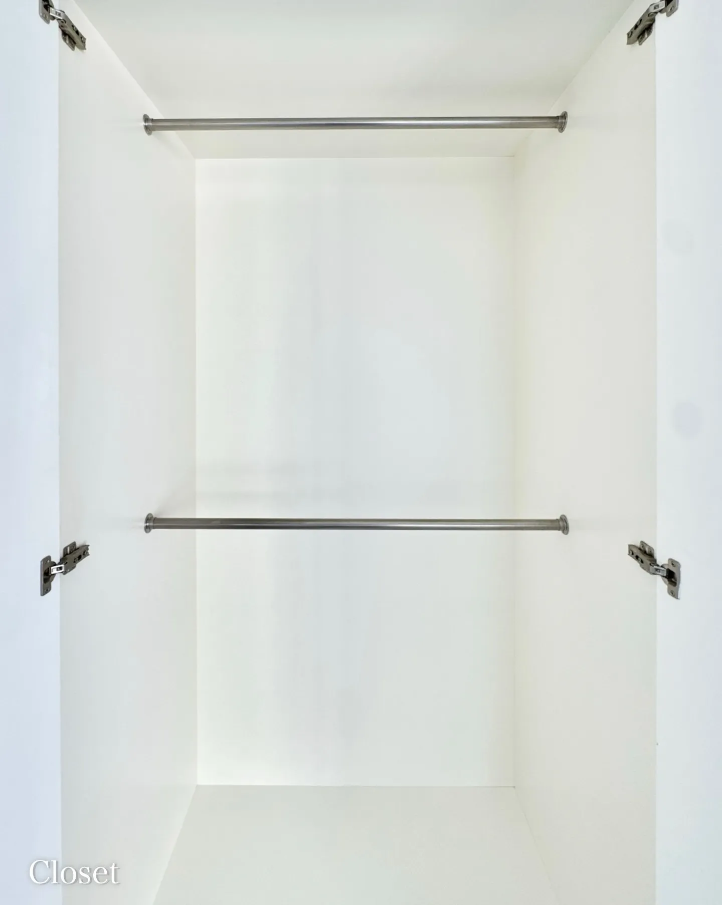 街の喧噪から程よく距離を置いた住宅地に誕生した、高級賃貸マン...