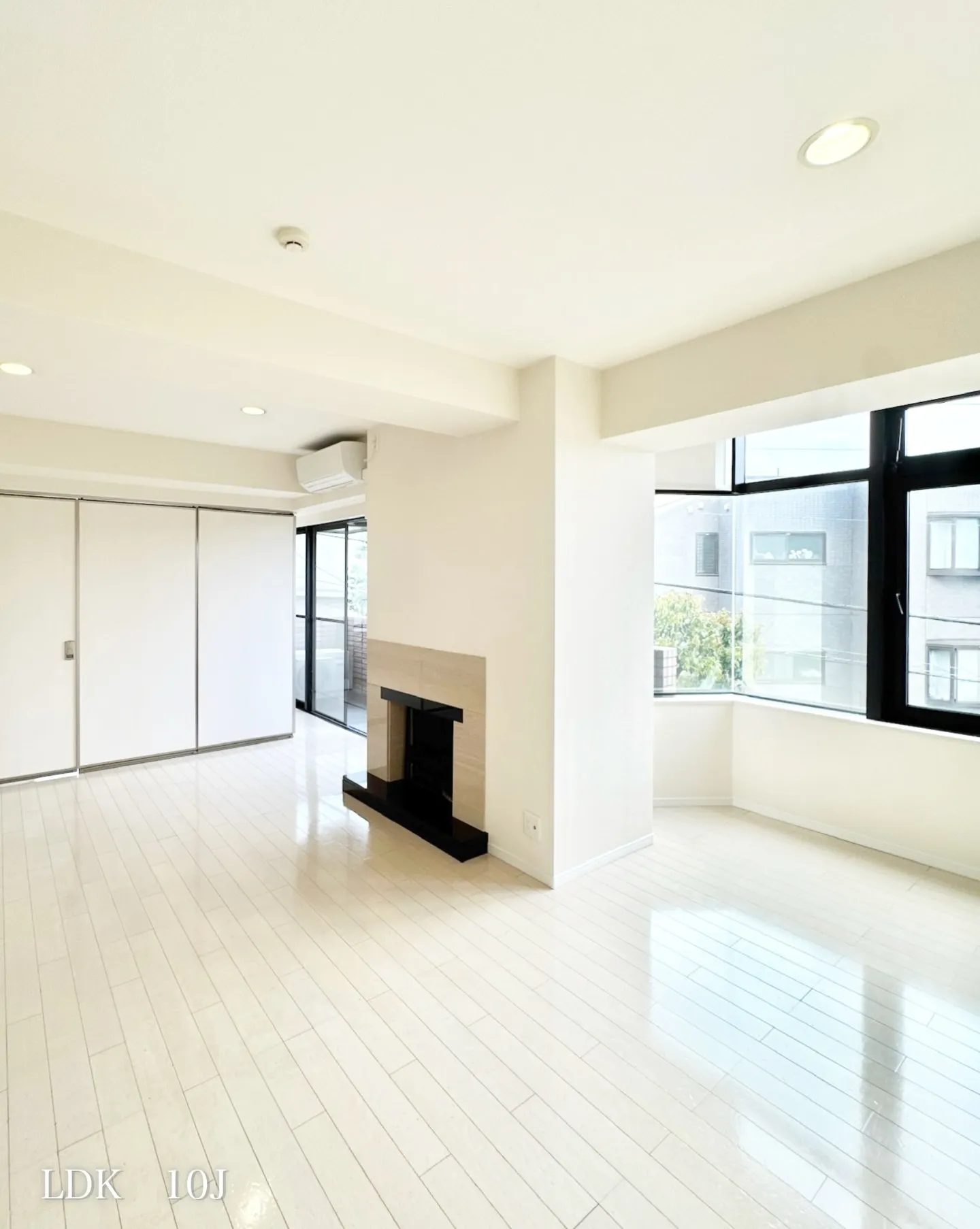 三軒茶屋駅から徒歩14分の世田谷区若林2丁目の閑静な住宅街に...