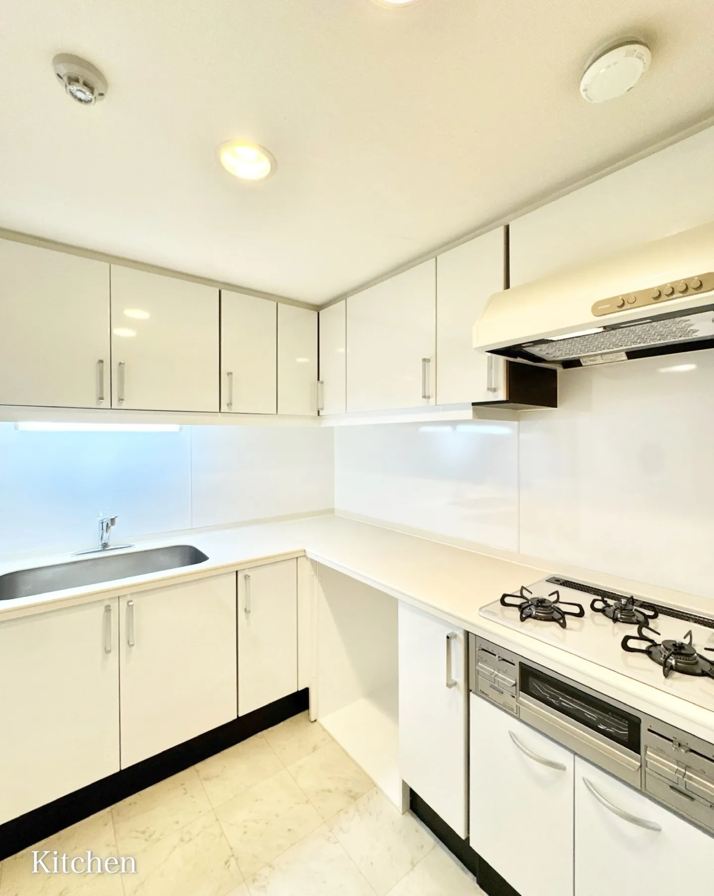 三軒茶屋駅から徒歩14分の世田谷区若林2丁目の閑静な住宅街に...