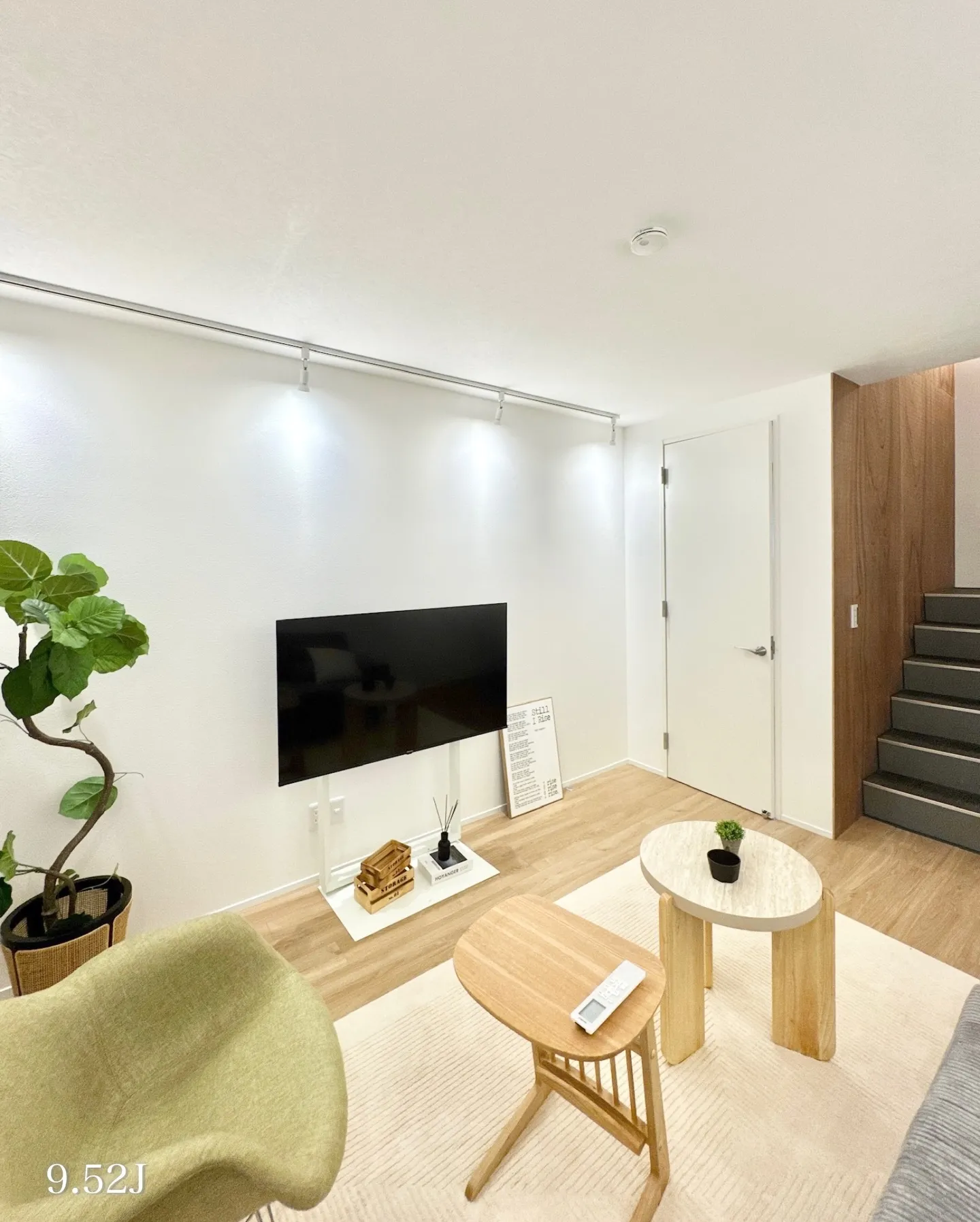 世田谷区上馬1丁目の静穏な住宅街に佇む物件です。