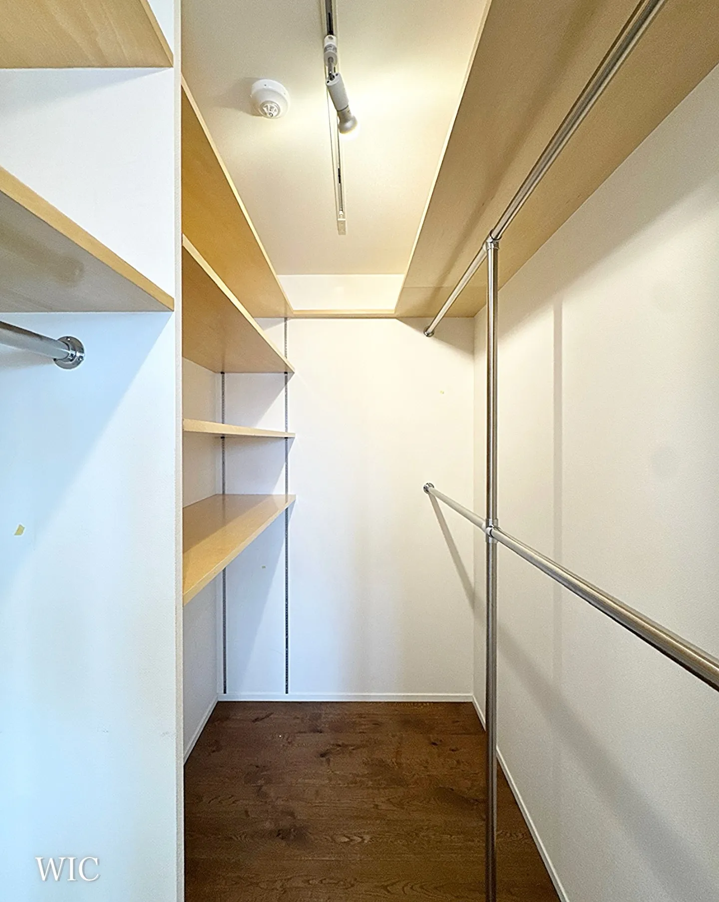 若林エリアに建つ分譲マンション。