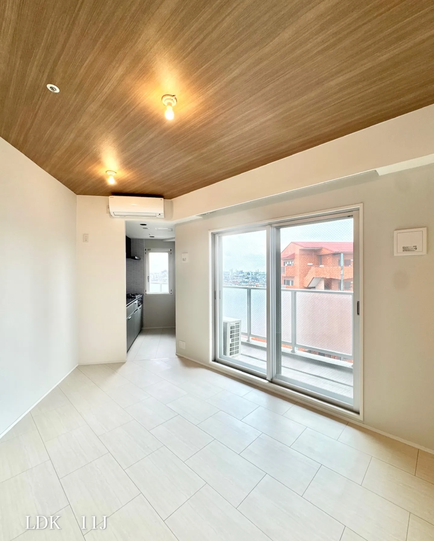 三軒茶屋エリアに建つ高級賃貸マンション。