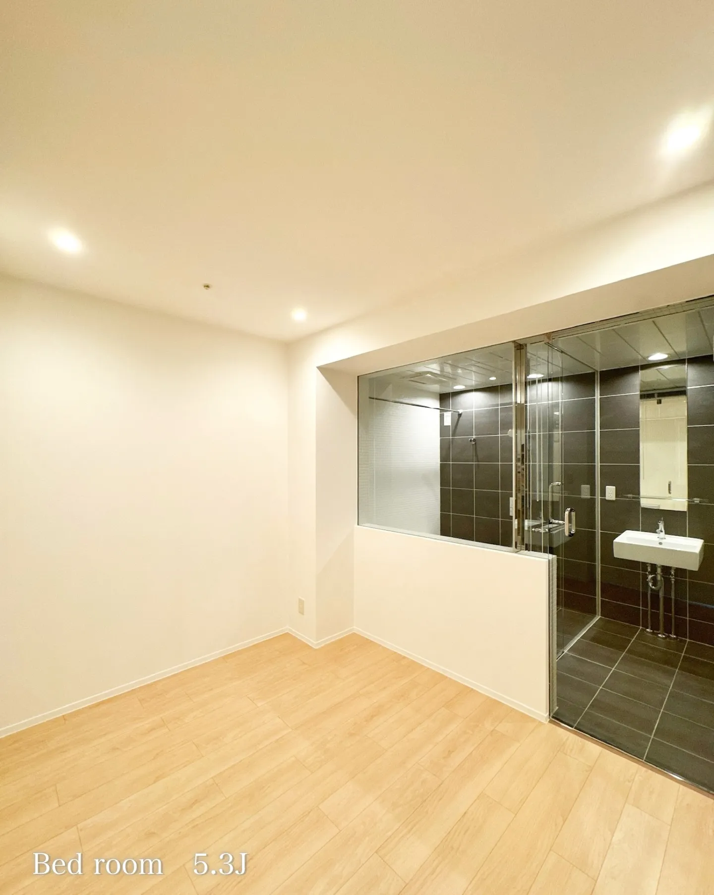 既存のライフスタイルにとらわれない、上質でモダンな住まいを追...