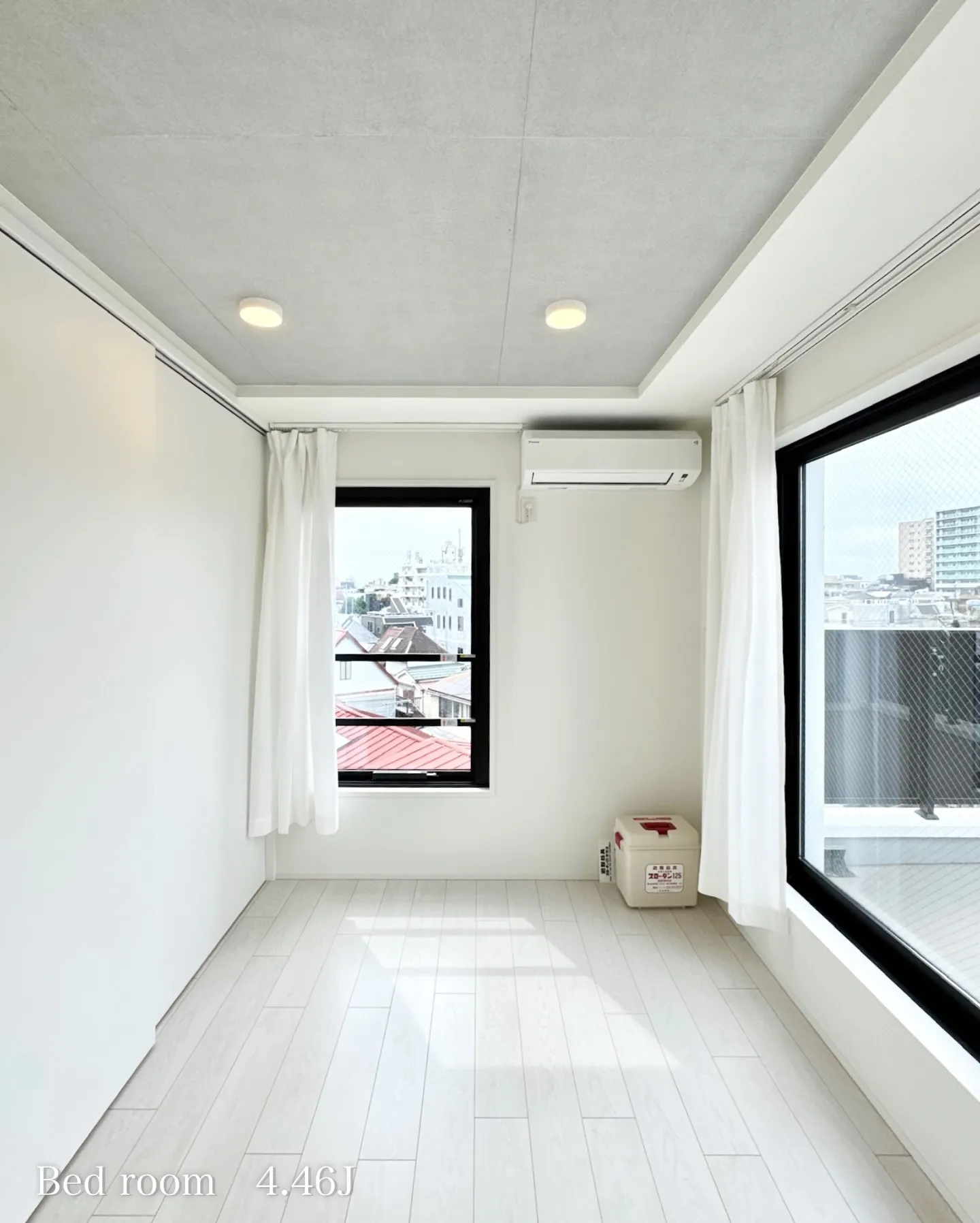 渋谷区本町エリアに位置する高級賃貸デザイナーズ低層マンション...