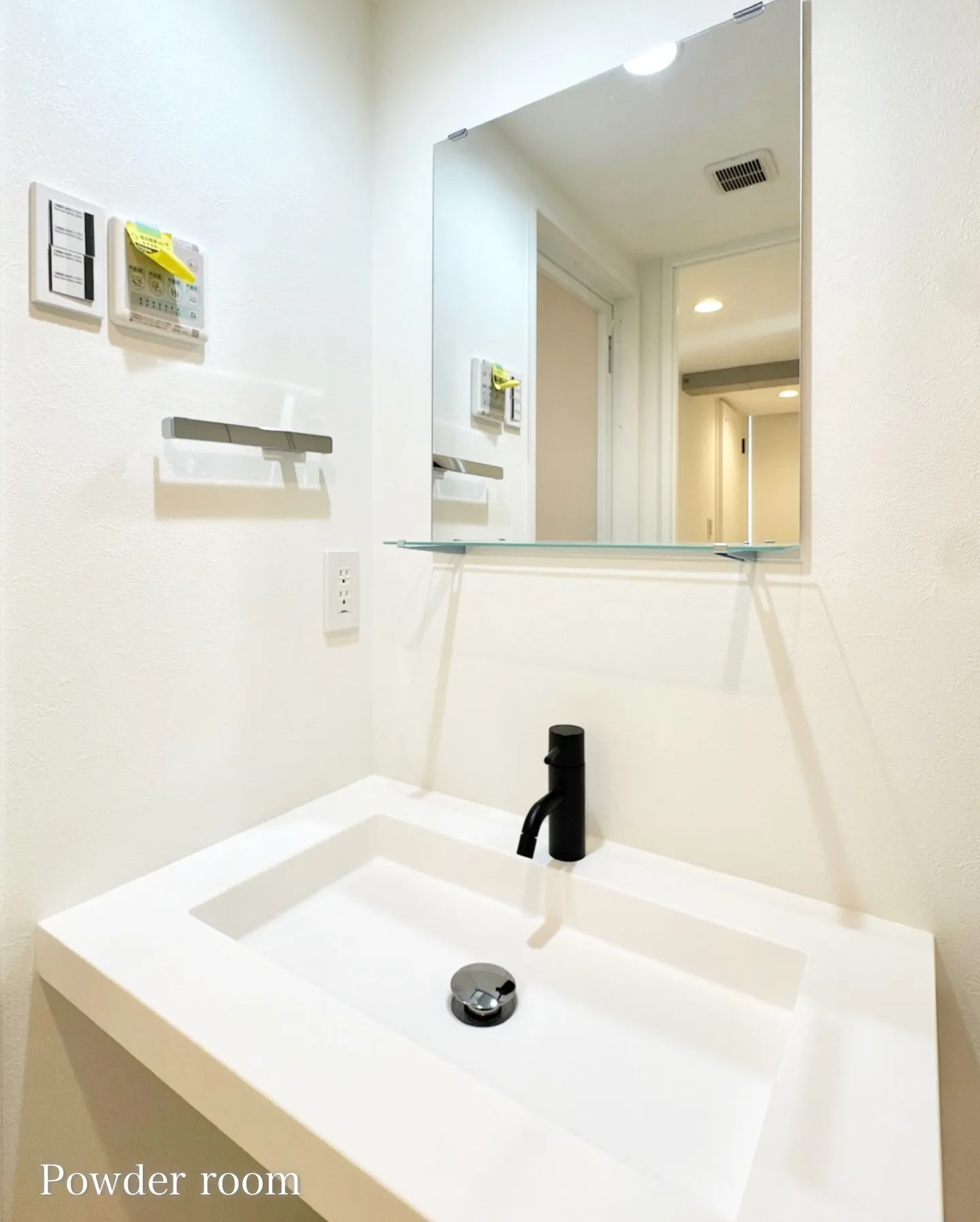 渋谷区本町エリアに位置する高級賃貸デザイナーズ低層マンション...