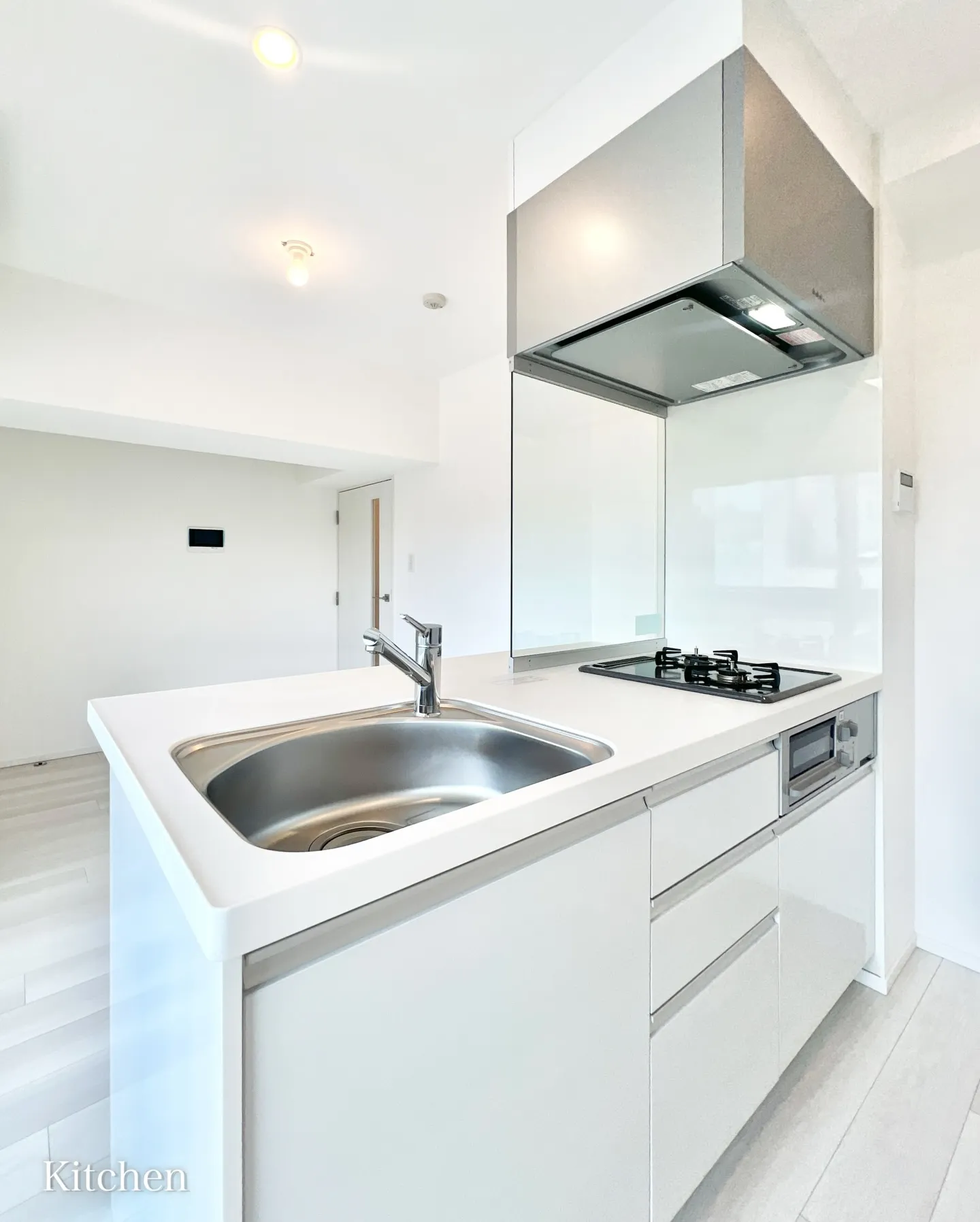 文京区本駒込4丁目に建つ「インスタイルレジデンス本駒込」。