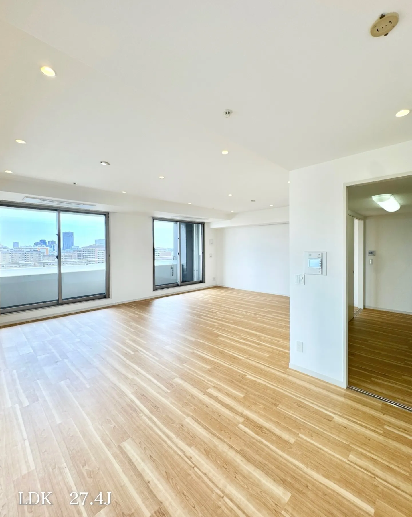 港区西麻布4丁目の六本木通り沿いに建つ高級賃貸マンションです...