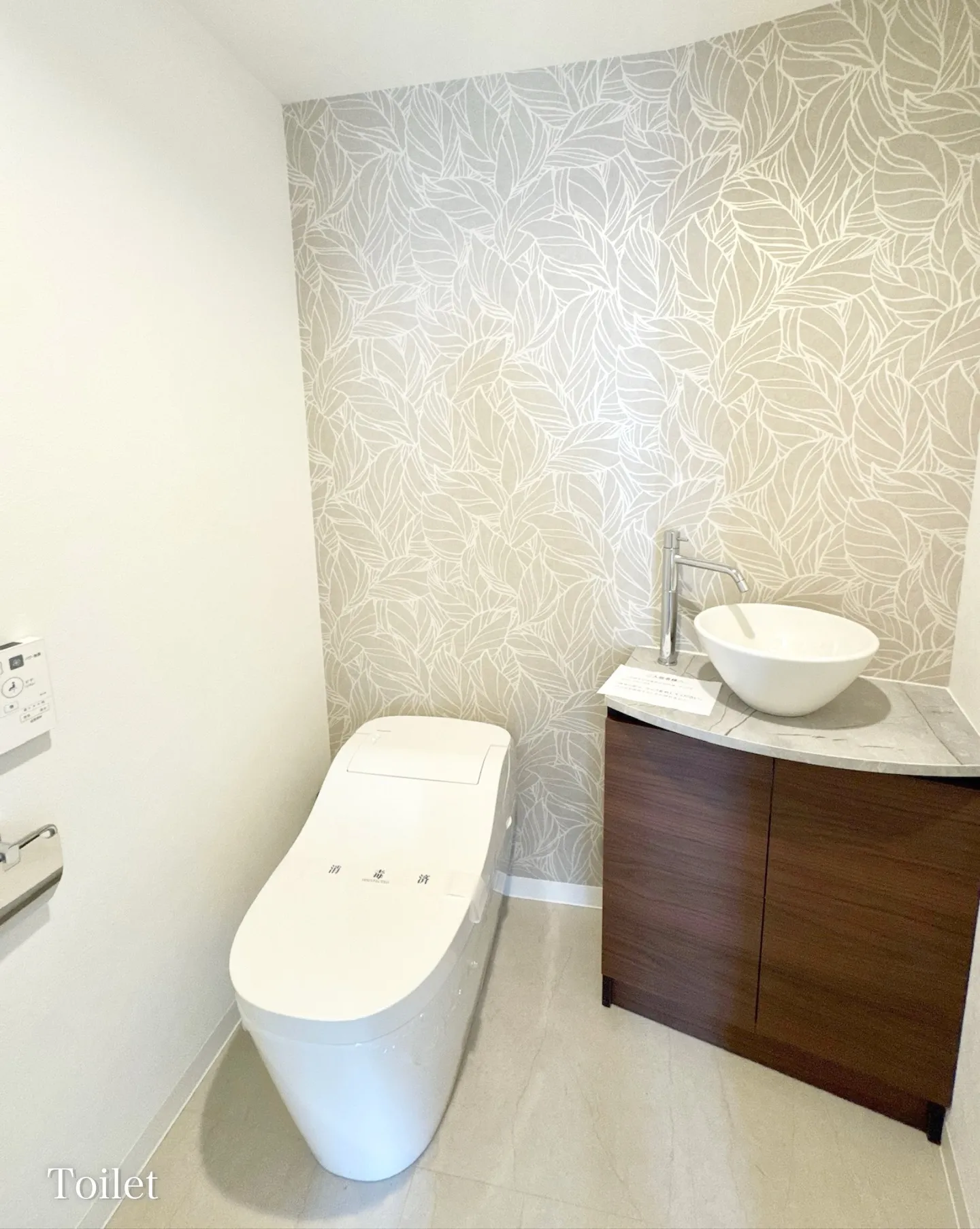 港区南麻布2丁目の大通りから裏手に入った閑静な住宅街にござい...