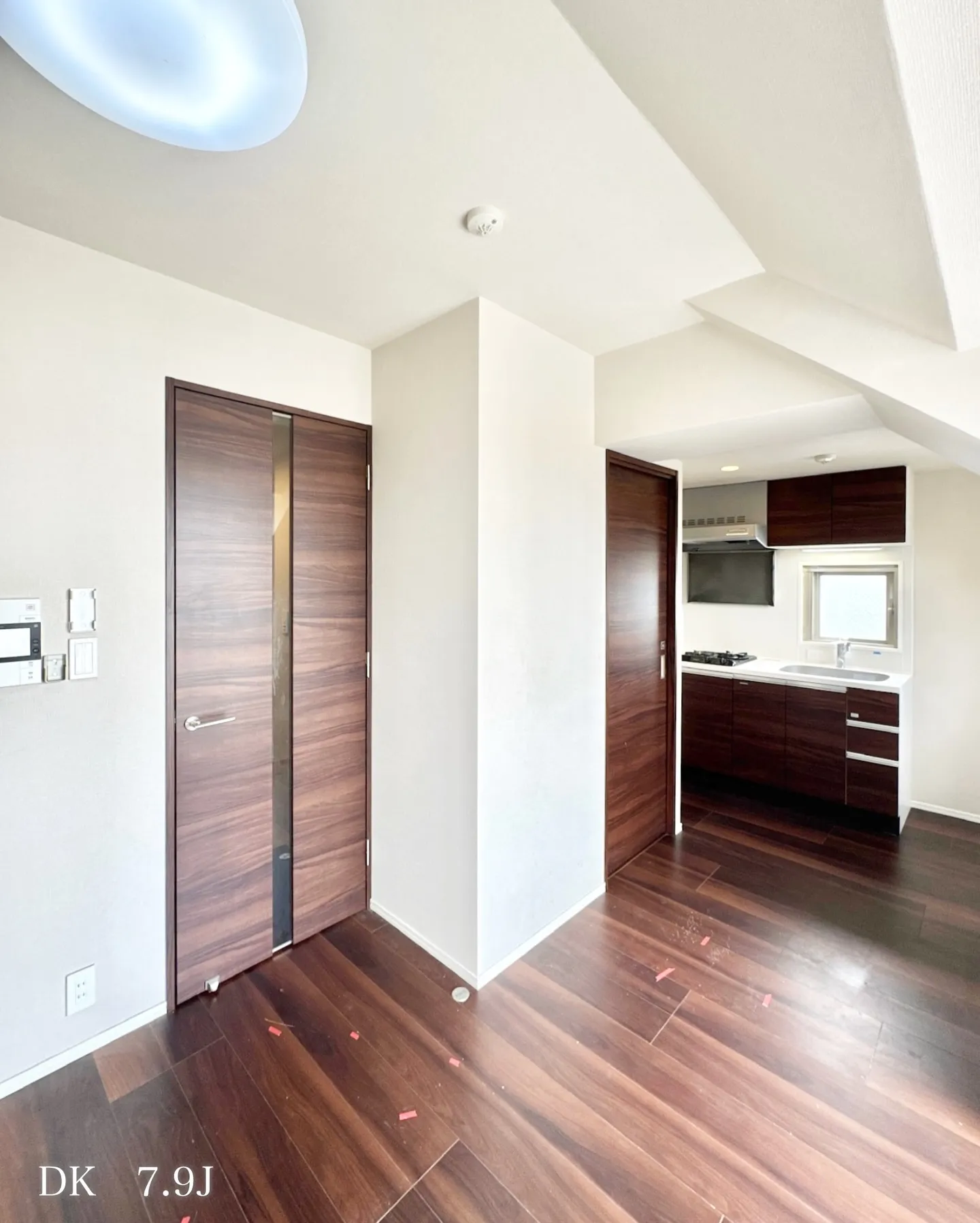 隅田川がたたえる豊かな水とその恵みを享受して育つ緑が囲う門前...