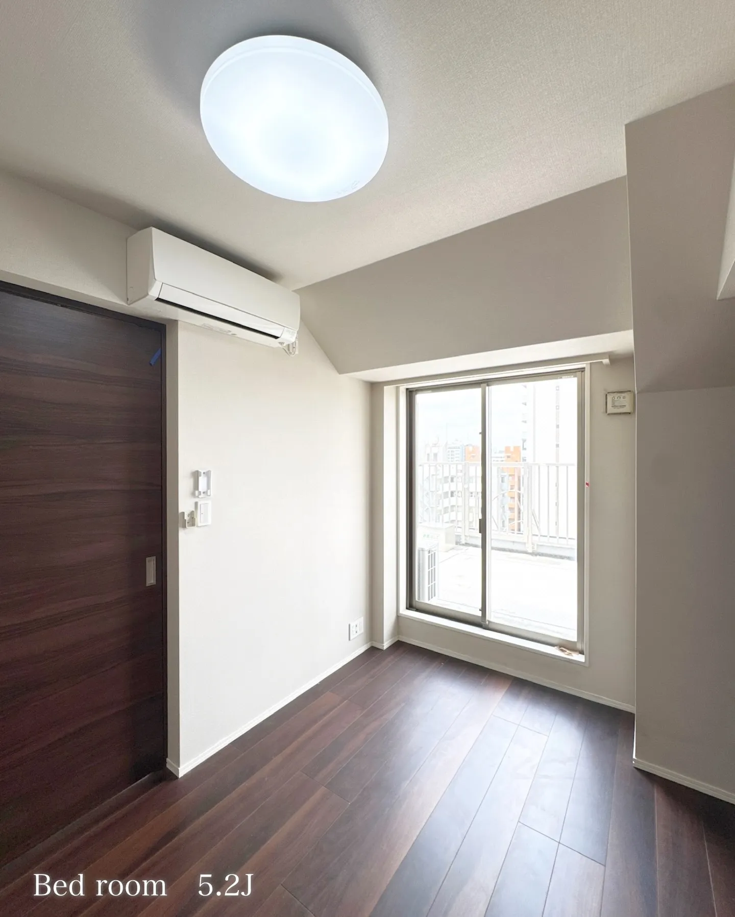 隅田川がたたえる豊かな水とその恵みを享受して育つ緑が囲う門前...