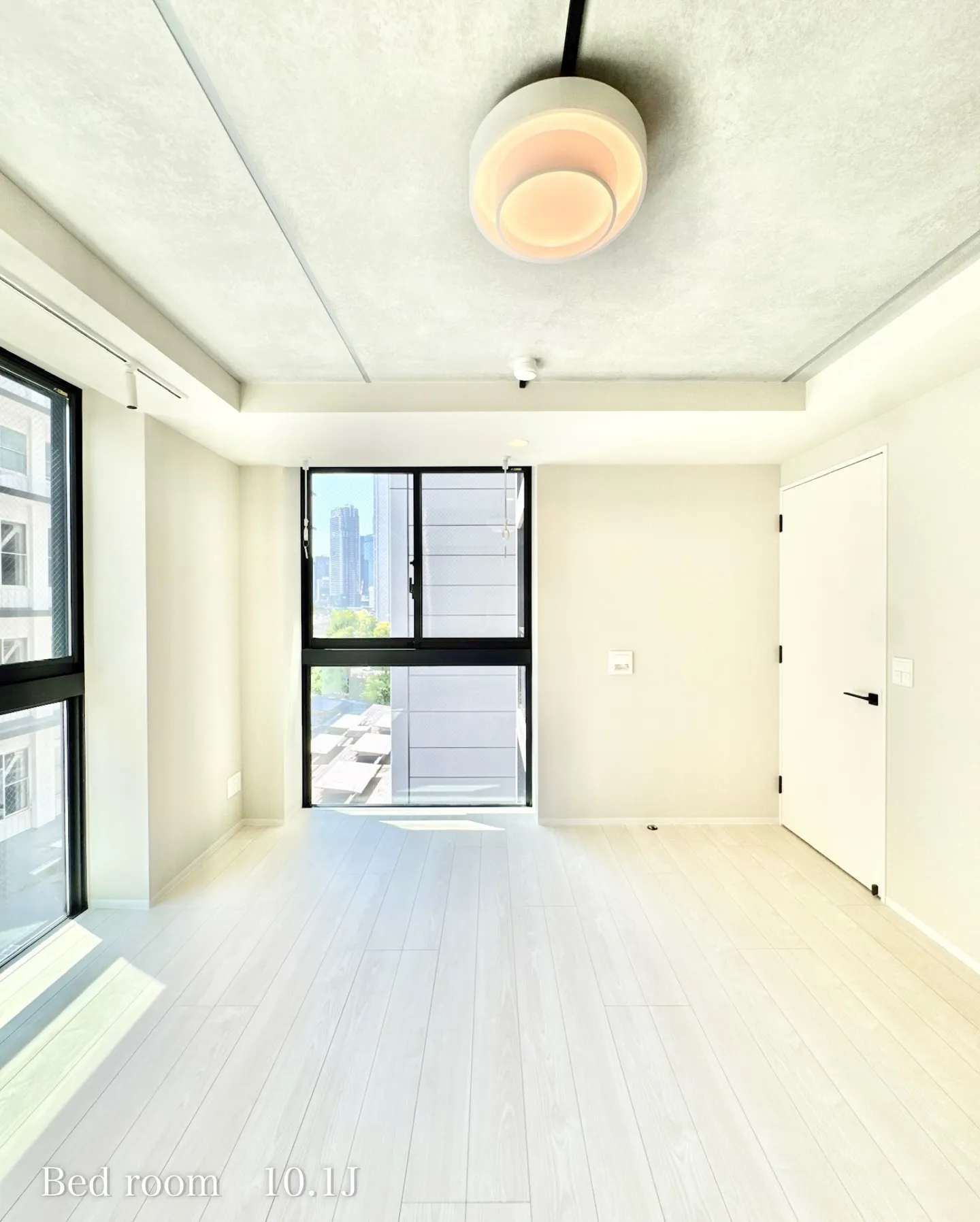 中央区銀座8丁目に位置する高級マンションです。